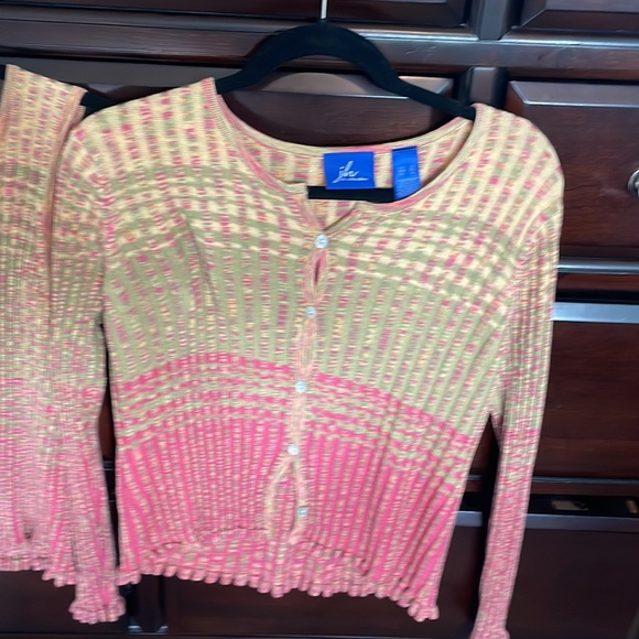 Ribbed Cardigan Set (Shell and Cardigan) - Picture 3 of 7